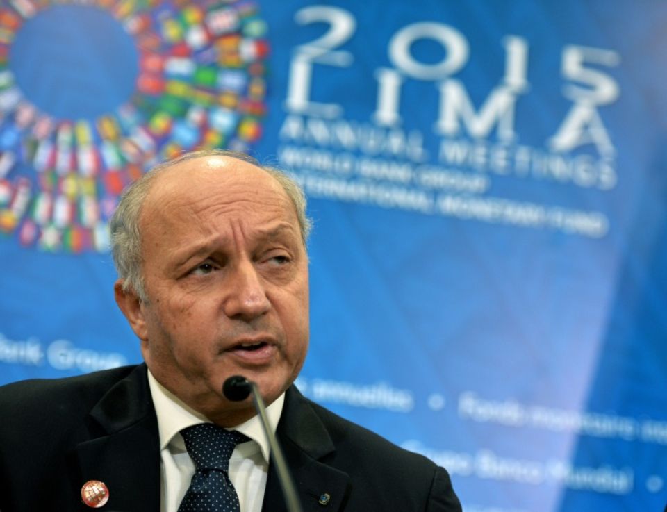 Fabius confiant pour les 100 milliards du Fonds vert 816104-le-ministre-francais-des-affaires-etrangeres-laurent-fabius-le-9-octobre-20145-a-lima