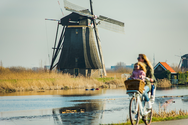 Pour vos vacances, parcourez les paysages néerlandais à vélo
