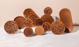 Adaozañ - éco-matériau design à base de pommes. Photo : Le Studio de Fanfan